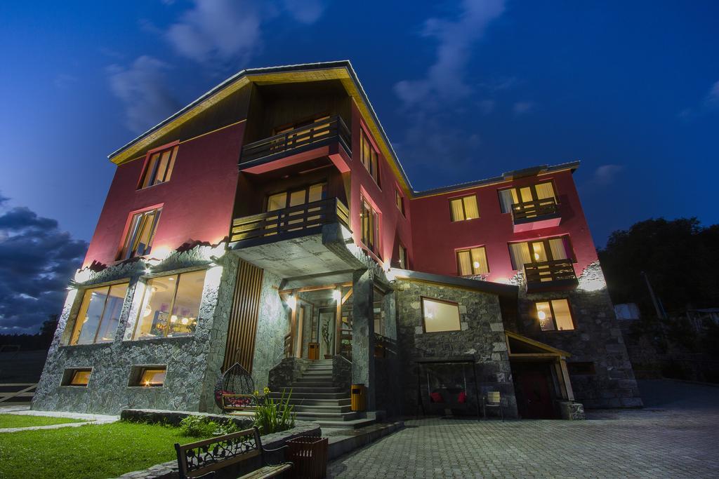 Hotel Red House à Bakouriani Extérieur photo
